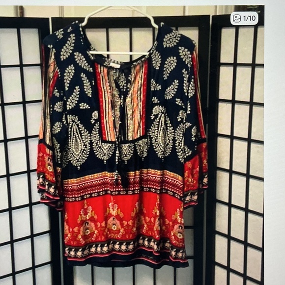 Tops - Boho Navy and Red Printed Peasant Tunic excellent condition
